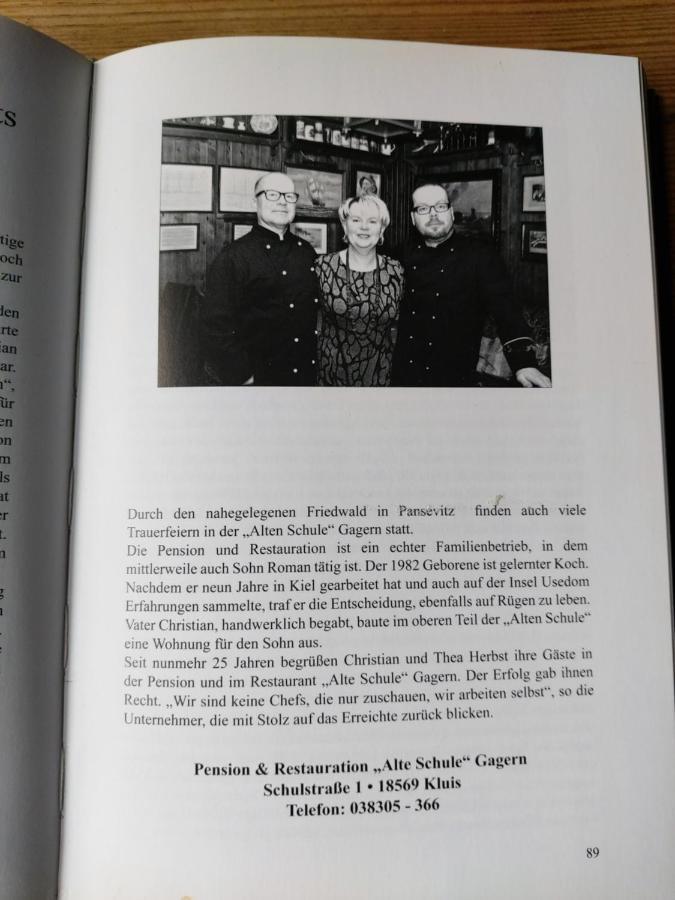 Pension & Restaurant "Alte Schule" Kluis ภายนอก รูปภาพ