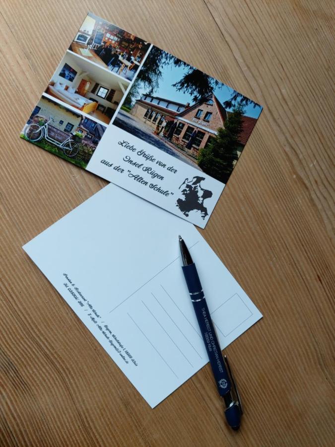 Pension & Restaurant "Alte Schule" Kluis ภายนอก รูปภาพ
