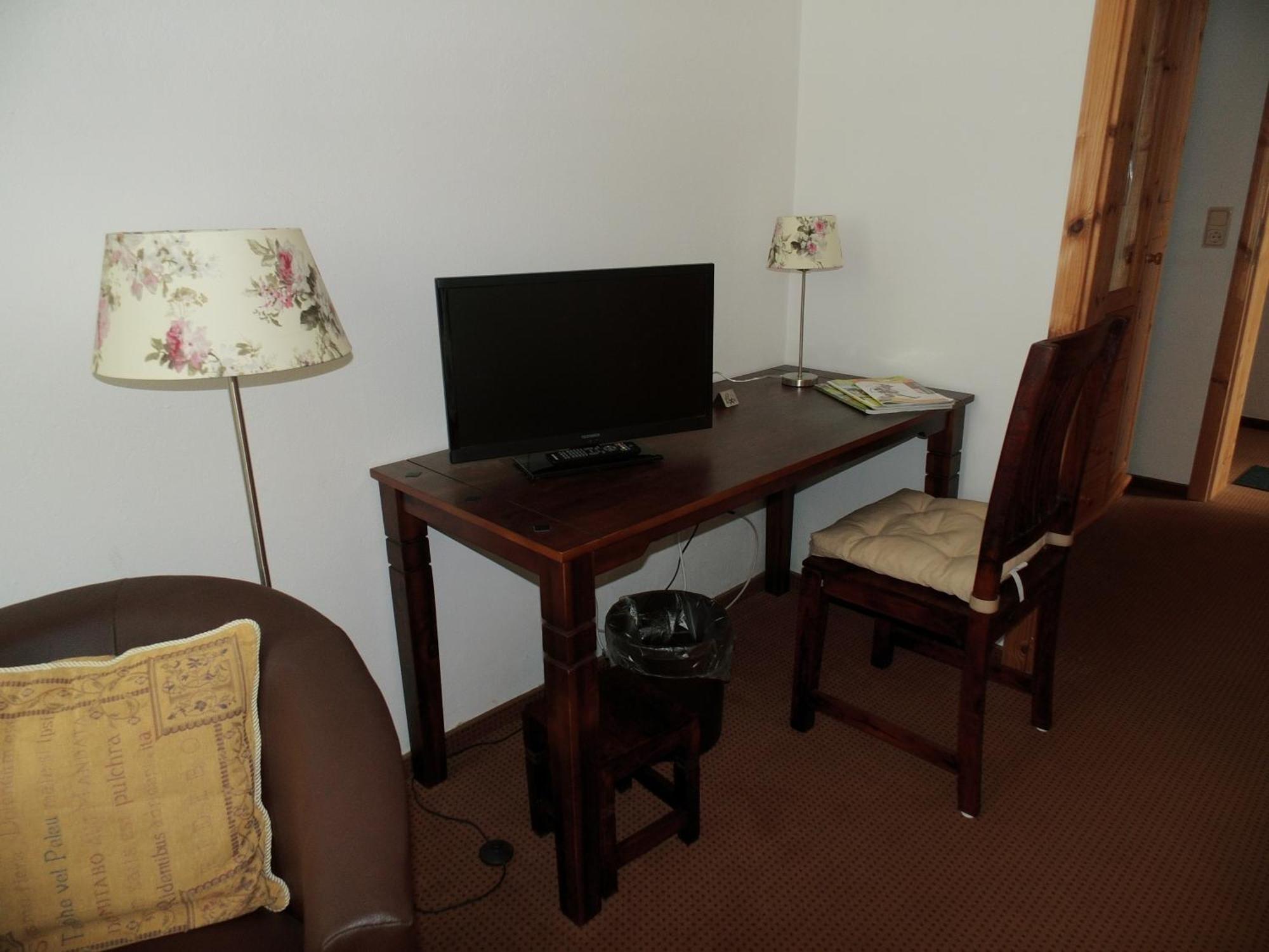 Pension & Restaurant "Alte Schule" Kluis ห้อง รูปภาพ